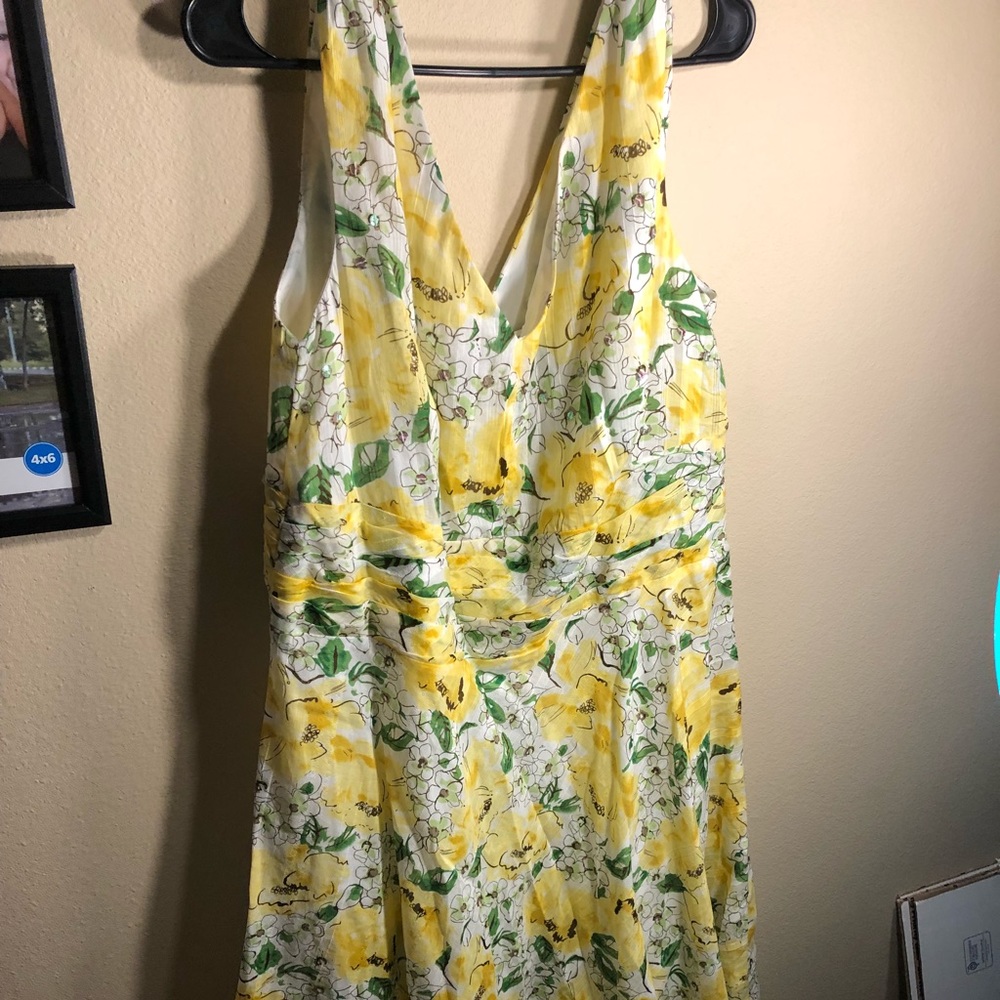 Beautiful flowy dress